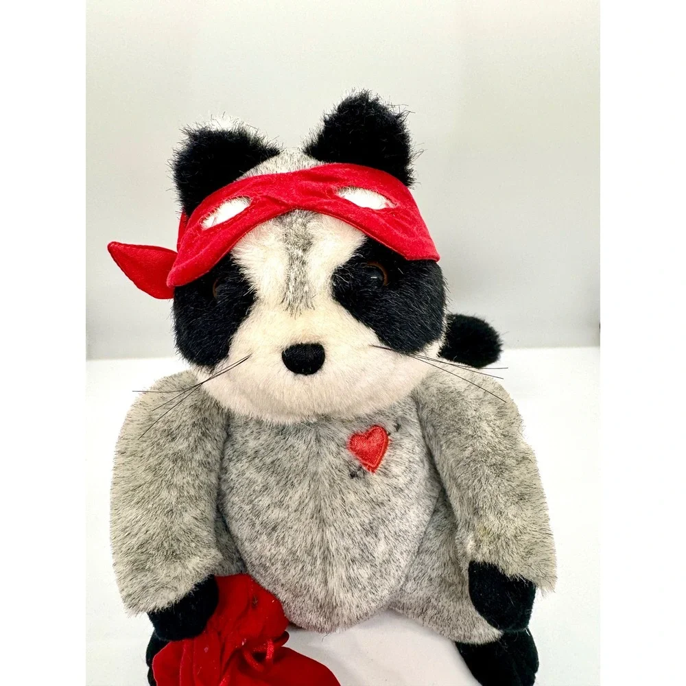 Vintage Hallmark Bandit Raccoon Plush Red Mask Heart Bag Grey Stuffed Animal‎ 9